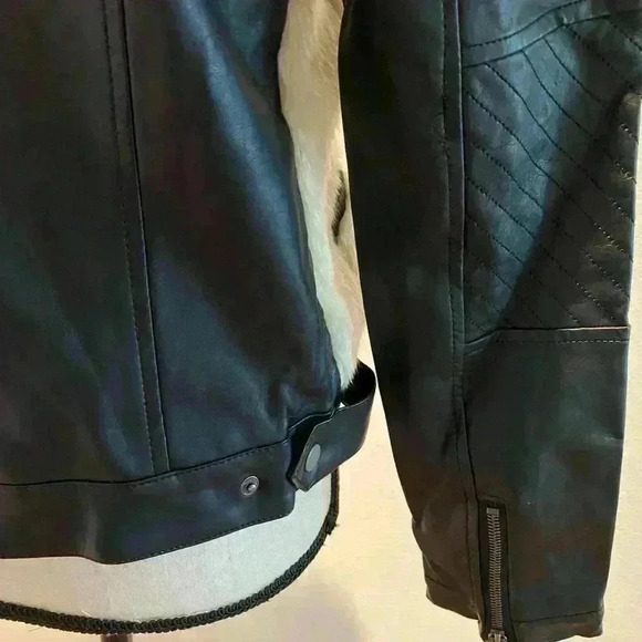 Faux Leather and Fur Beautiful medium jacket in excellent condition - Picture 7 of 10